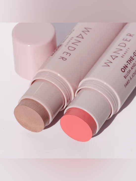 Amazon.com : Wander Beauty Women Wander Beauty On-the-Glow Blush And Illuminator - Coral Rose/Nude Glow